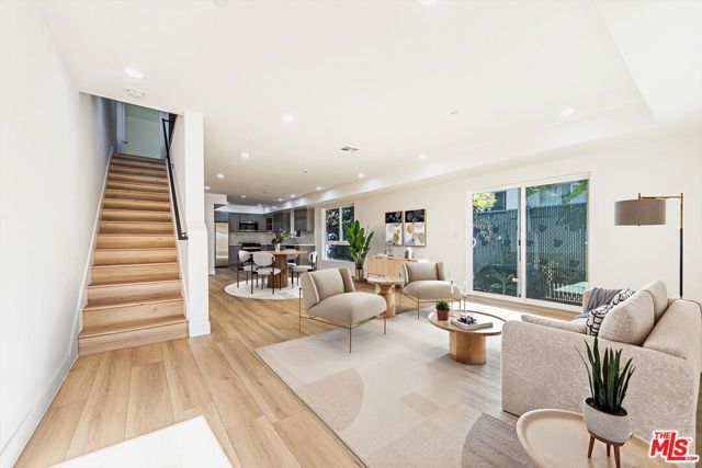 5436 Romaine Street, Los Angeles, CA 90038