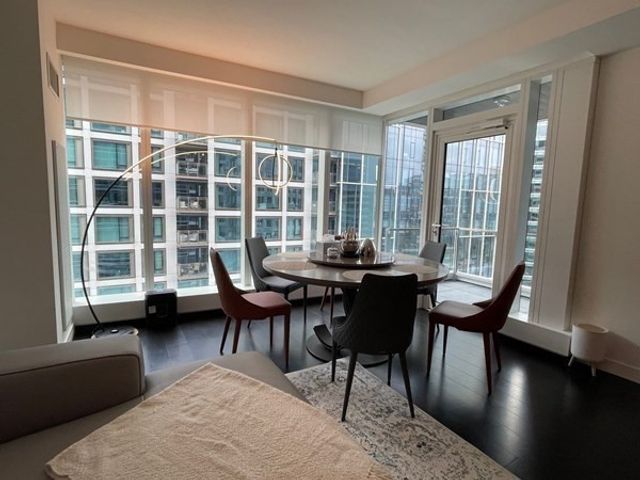 150 Seaport Blvd 14A, Boston, MA 02210