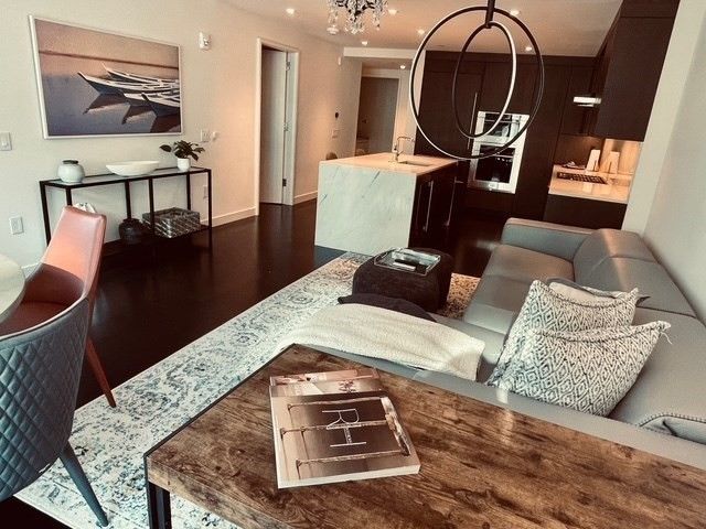 150 Seaport Blvd 14A, Boston, MA 02210