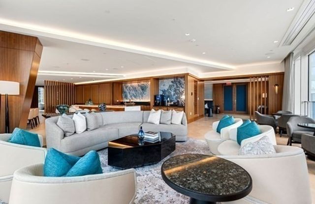 150 Seaport Blvd 14A, Boston, MA 02210