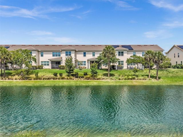 1183 Eucalyptus Dr, Hollywood, FL 33021