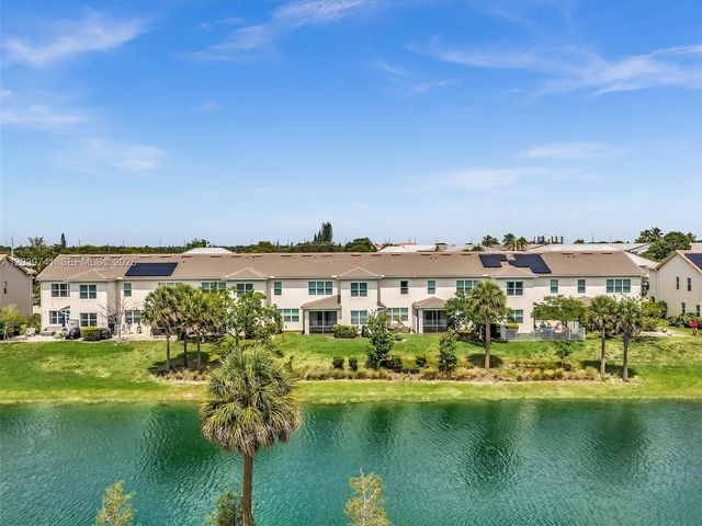 1183 Eucalyptus Dr, Hollywood, FL 33021