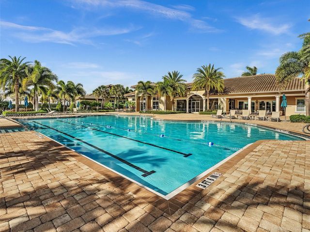 1183 Eucalyptus Dr, Hollywood, FL 33021