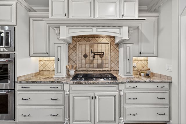 8008 Puddleduck Ln, Spring Hill, TN 37174