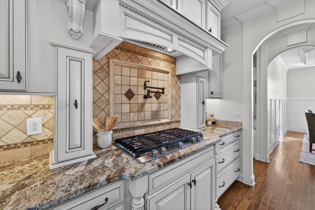 8008 Puddleduck Ln, Spring Hill, TN 37174