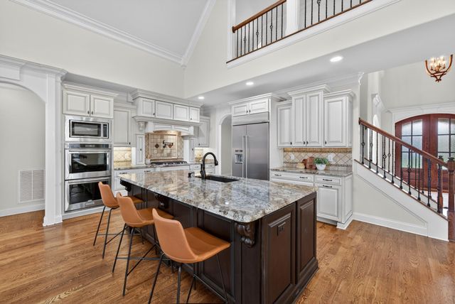 8008 Puddleduck Ln, Spring Hill, TN 37174