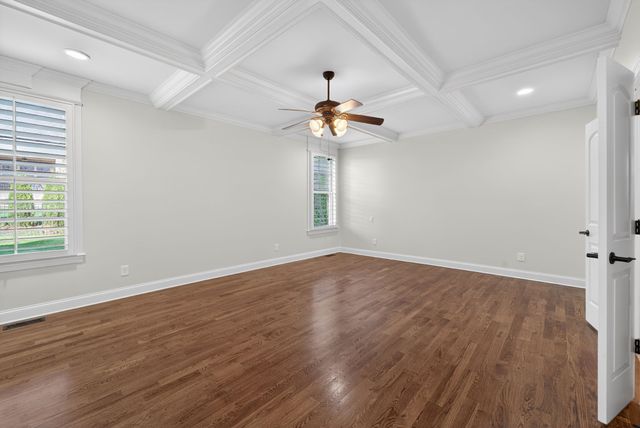 8008 Puddleduck Ln, Spring Hill, TN 37174