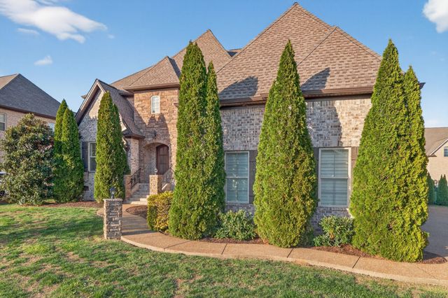 8008 Puddleduck Ln, Spring Hill, TN 37174