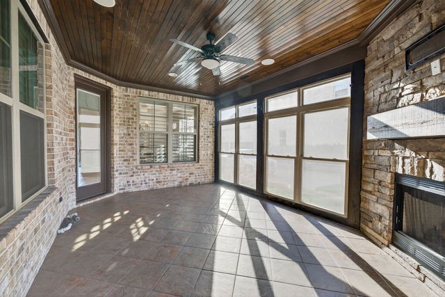 8008 Puddleduck Ln, Spring Hill, TN 37174