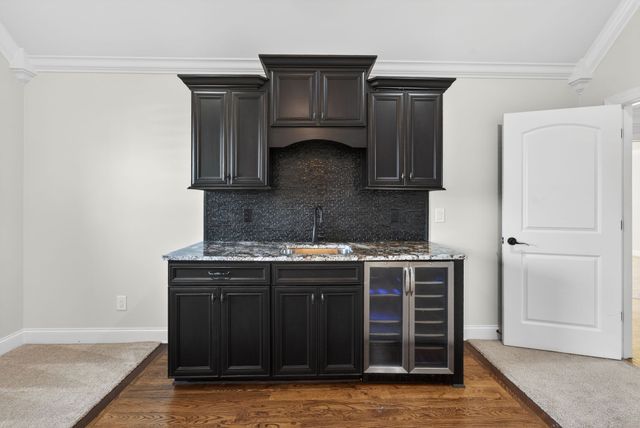 8008 Puddleduck Ln, Spring Hill, TN 37174