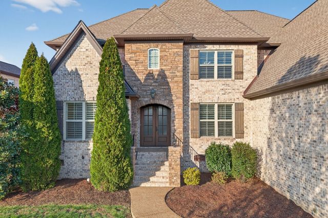 8008 Puddleduck Ln, Spring Hill, TN 37174