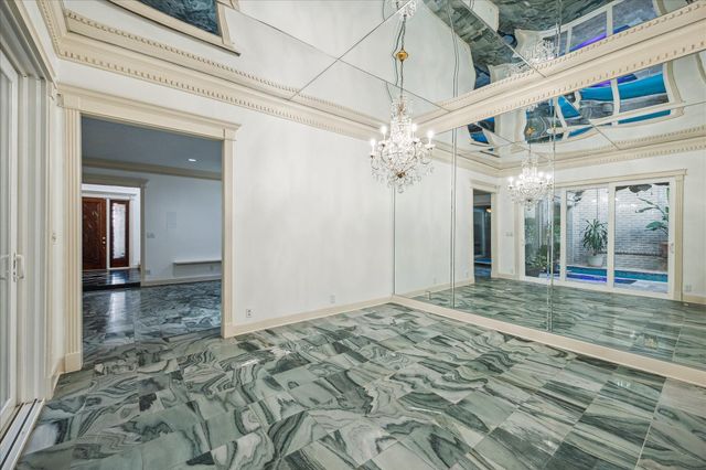 45 Bayou Pointe Drive, Houston, TX 77063