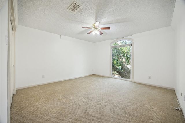 45 Bayou Pointe Drive, Houston, TX 77063