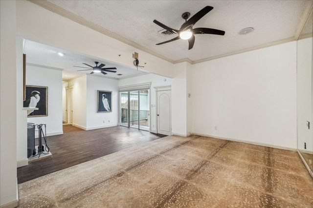 45 Bayou Pointe Drive, Houston, TX 77063