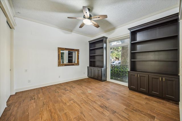 45 Bayou Pointe Drive, Houston, TX 77063