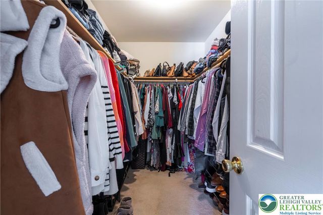 6216 Clover Lane, Lower Macungie Twp, PA 18062