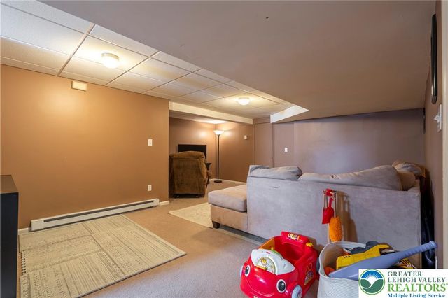 6216 Clover Lane, Lower Macungie Twp, PA 18062