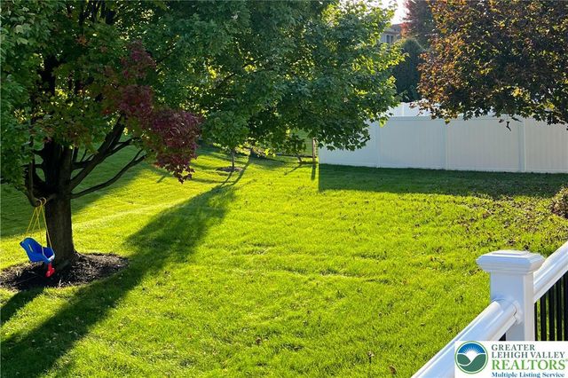 6216 Clover Lane, Lower Macungie Twp, PA 18062