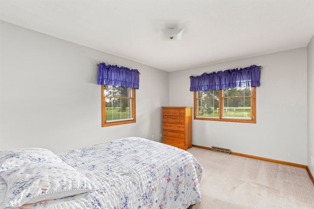 7569 SE Vandalia Drive, Runnells, IA 50237