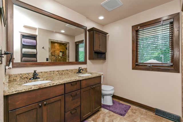 7569 SE Vandalia Drive, Runnells, IA 50237