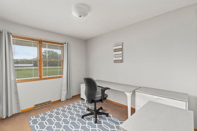 7569 SE Vandalia Drive, Runnells, IA 50237