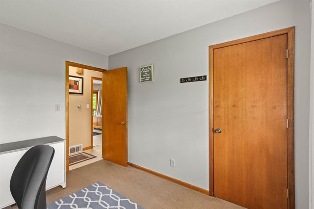 7569 SE Vandalia Drive, Runnells, IA 50237