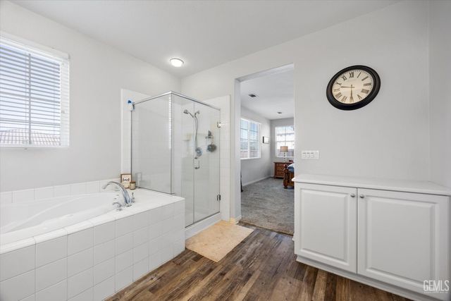 10815 Ponta Pora Place, Bakersfield, CA 93306