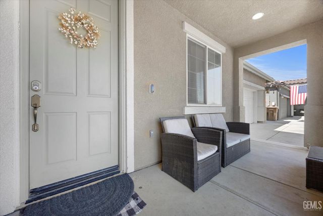 10815 Ponta Pora Place, Bakersfield, CA 93306