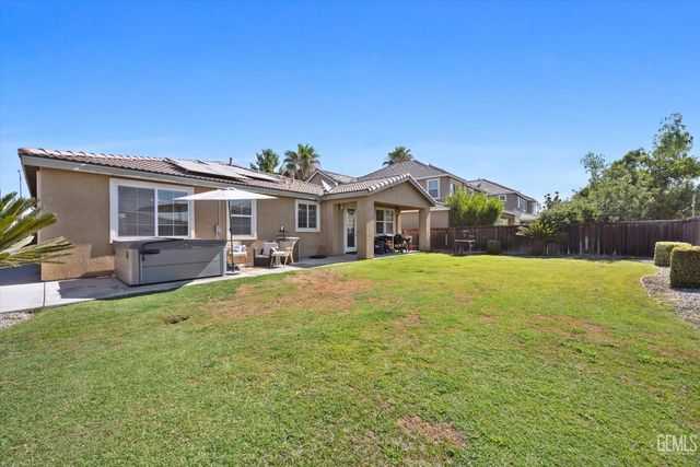 10815 Ponta Pora Place, Bakersfield, CA 93306