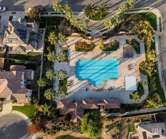 10815 Ponta Pora Place, Bakersfield, CA 93306