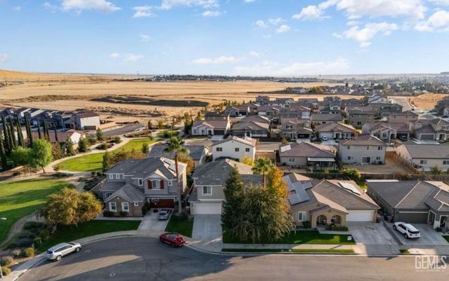 10815 Ponta Pora Place, Bakersfield, CA 93306