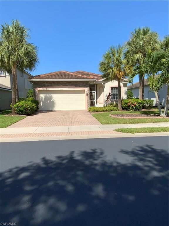 Image 1 of property listing at 2565 Deerfield Lake CT, Cape Coral, FL 33909