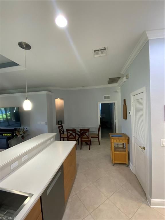 Image 13 of property listing at 2565 Deerfield Lake CT, Cape Coral, FL 33909