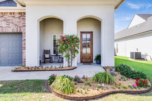 414 Sandy Bay Drive, Broussard, LA 70518