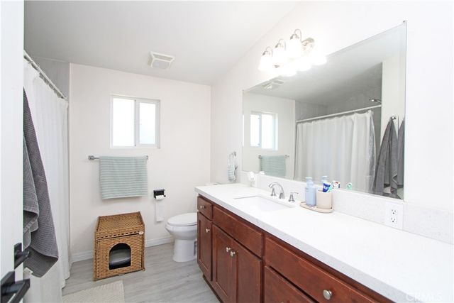 1461 W Mission Boulevard 106, Pomona, CA 91766