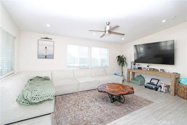 1461 W Mission Boulevard 106, Pomona, CA 91766