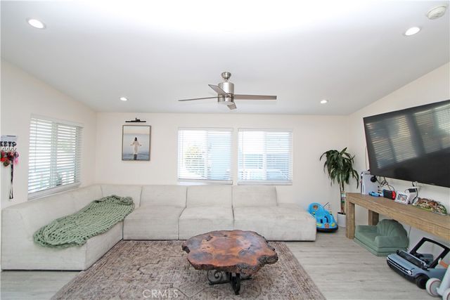 1461 W Mission Boulevard 106, Pomona, CA 91766