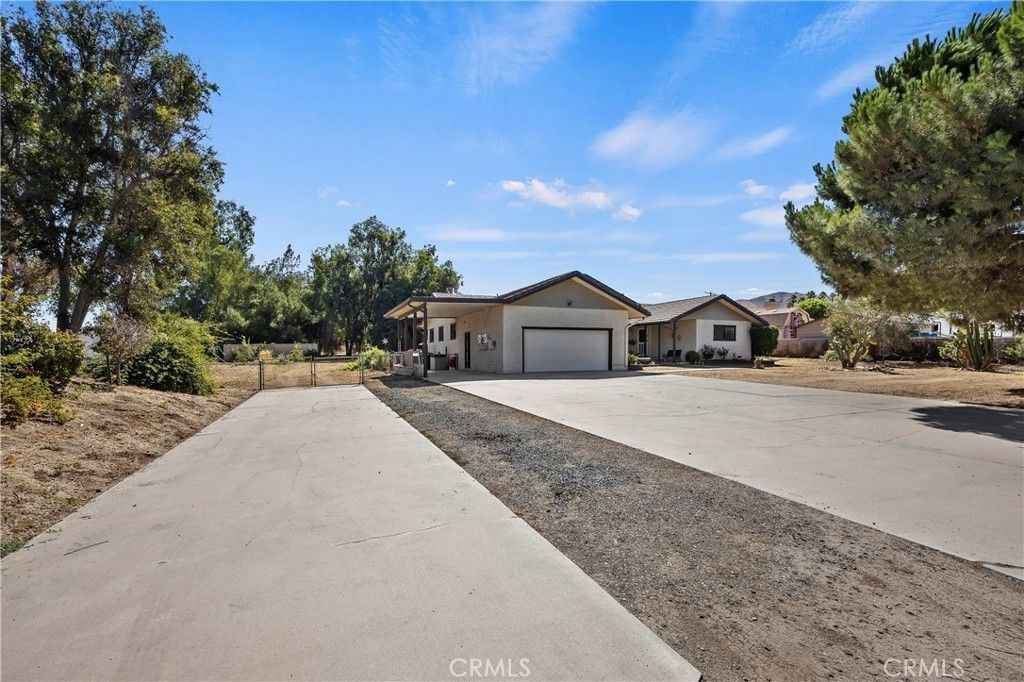 19808 Gustin, Perris, CA 92570 — exterior