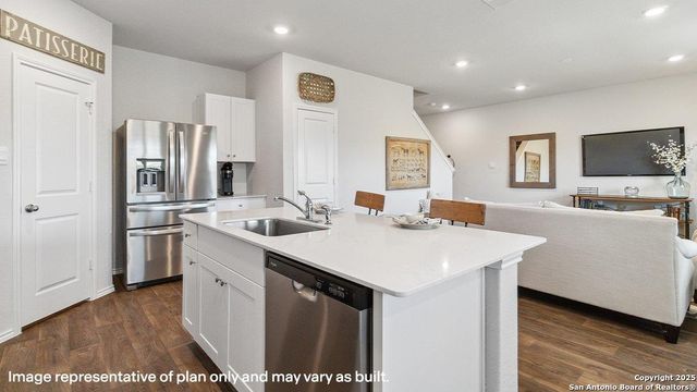 186 Owl Burrow, San Antonio, TX 78253