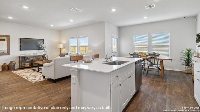 186 Owl Burrow, San Antonio, TX 78253