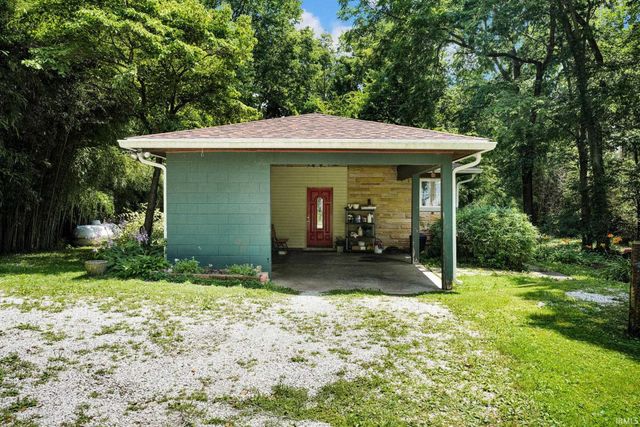 108 Gun Club Road, Mitchell, IN 47446