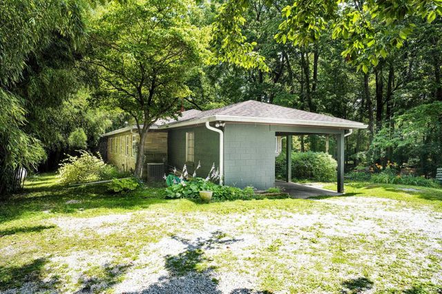108 Gun Club Road, Mitchell, IN 47446