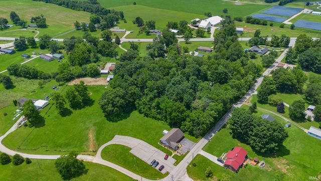 108 Gun Club Road, Mitchell, IN 47446