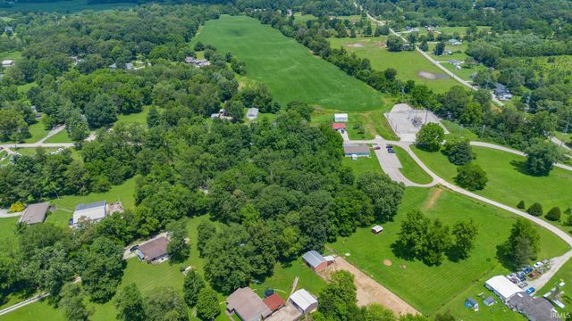 108 Gun Club Road, Mitchell, IN 47446