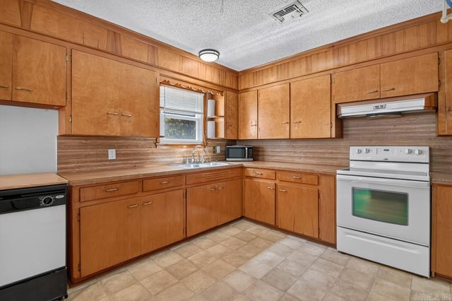 904 55th Street, North Little Rock, AR 72118