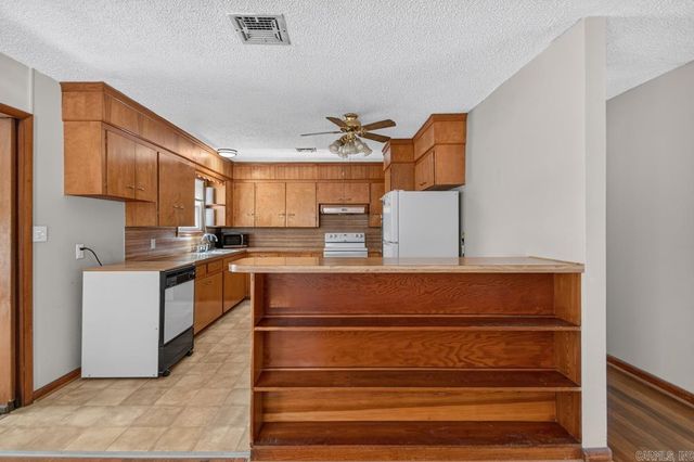 904 55th Street, North Little Rock, AR 72118