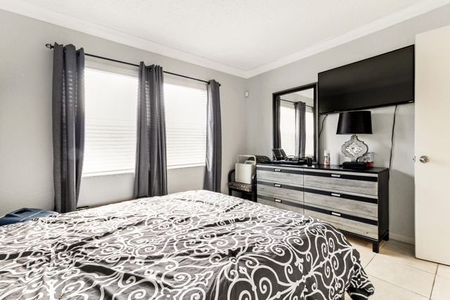 760 SE 2nd Avenue H106, Deerfield Beach, FL 33441