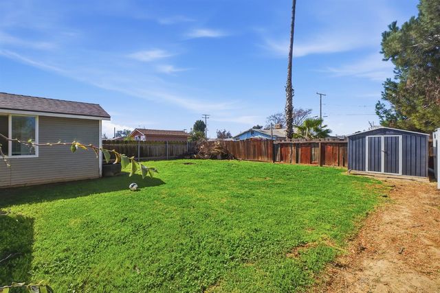 10716 Balm Of Gilead, Armona, CA 93202