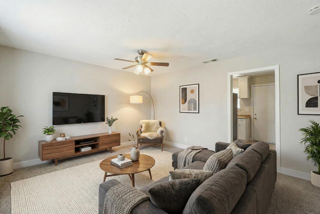 10716 Balm Of Gilead, Armona, CA 93202