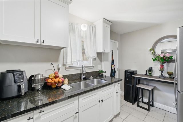 10716 Balm Of Gilead, Armona, CA 93202